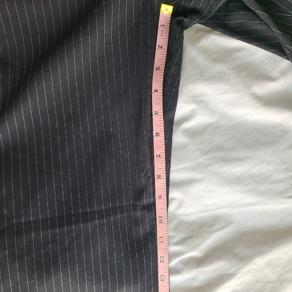 Express Design Studio Editor Mid Rise Bootcut Pinstripe Dress Pants Size 6R - Picture 9 of 11